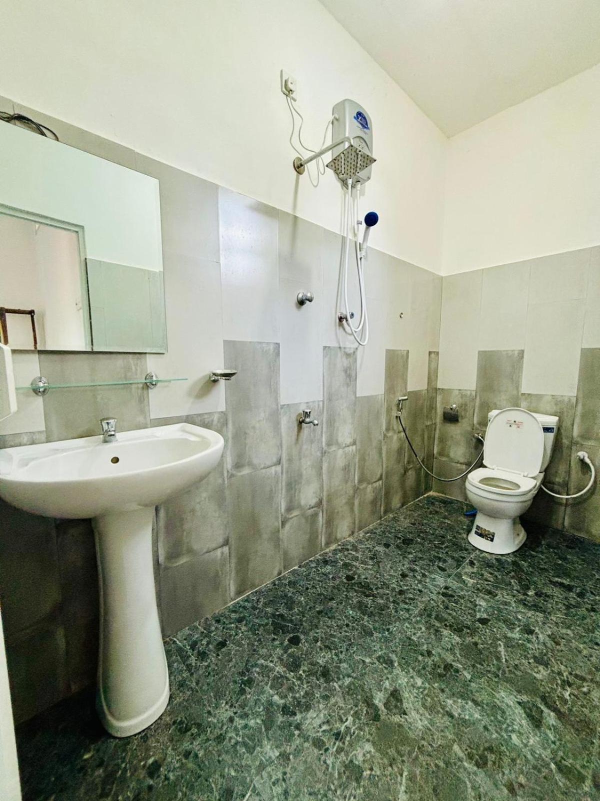 Sanithu Homestay And Villa Galle Zewnętrze zdjęcie