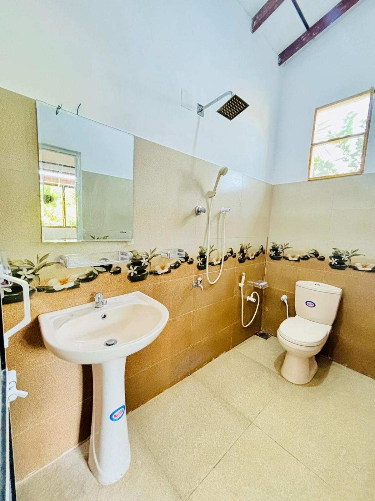 Sanithu Homestay And Villa Galle Zewnętrze zdjęcie