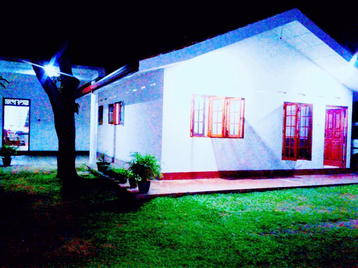 Sanithu Homestay And Villa Galle Zewnętrze zdjęcie